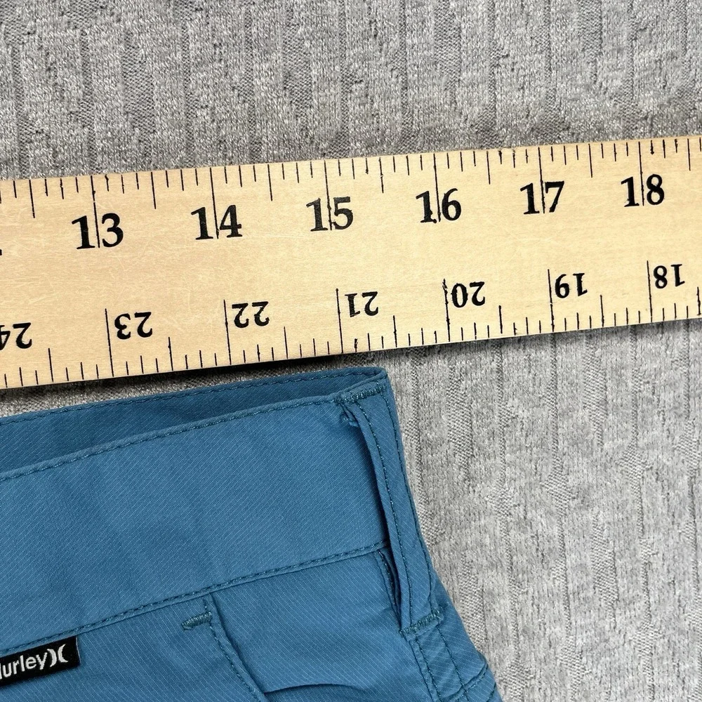 Nike Dri-Fit Hurley performance golf Men (30) outdoor Sports Blue dress shorts‎